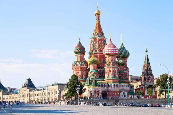 shutterstock_109024046 St. Basil’s Cathedral with colorful onion domes in Red Square