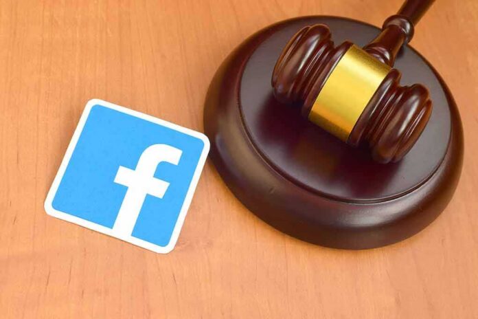 shutterstock_1698112588 Judge's gavel next to a blue social media logo card